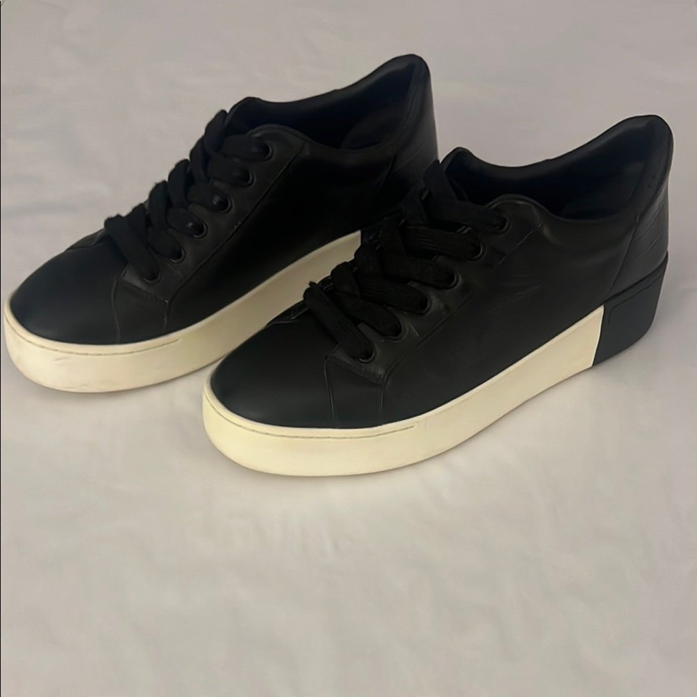 Vince Black and White Women's Sneakers
